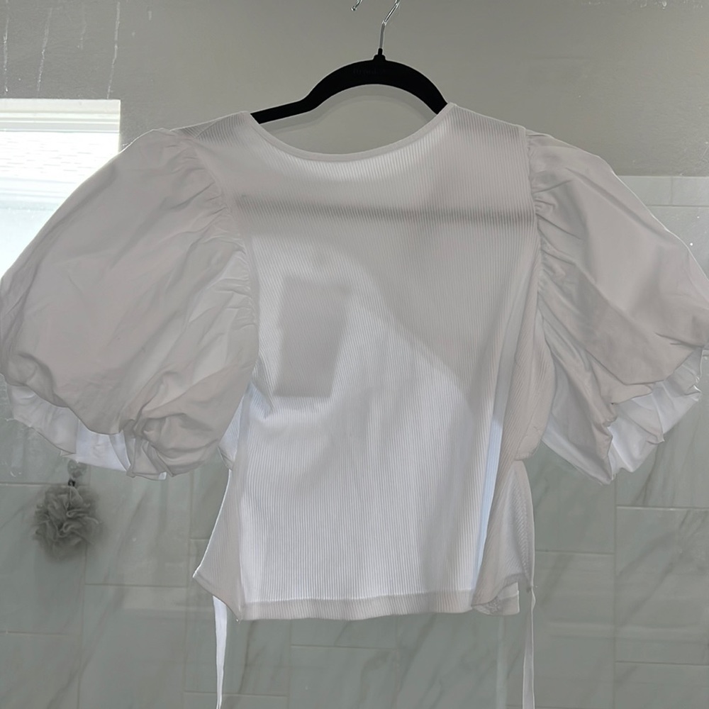 Zara white puff sleeve ribbed open back shirt